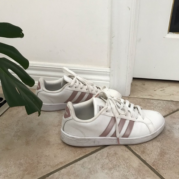 Rose gold adidas cloud foam - Picture 4 of 5